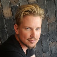 Review by Kelly Christoffersen